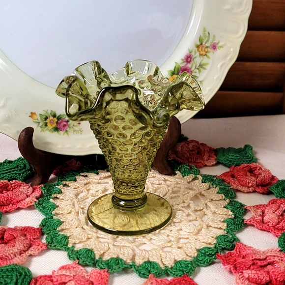 Vintage Green Hobnail Ruffled Vase